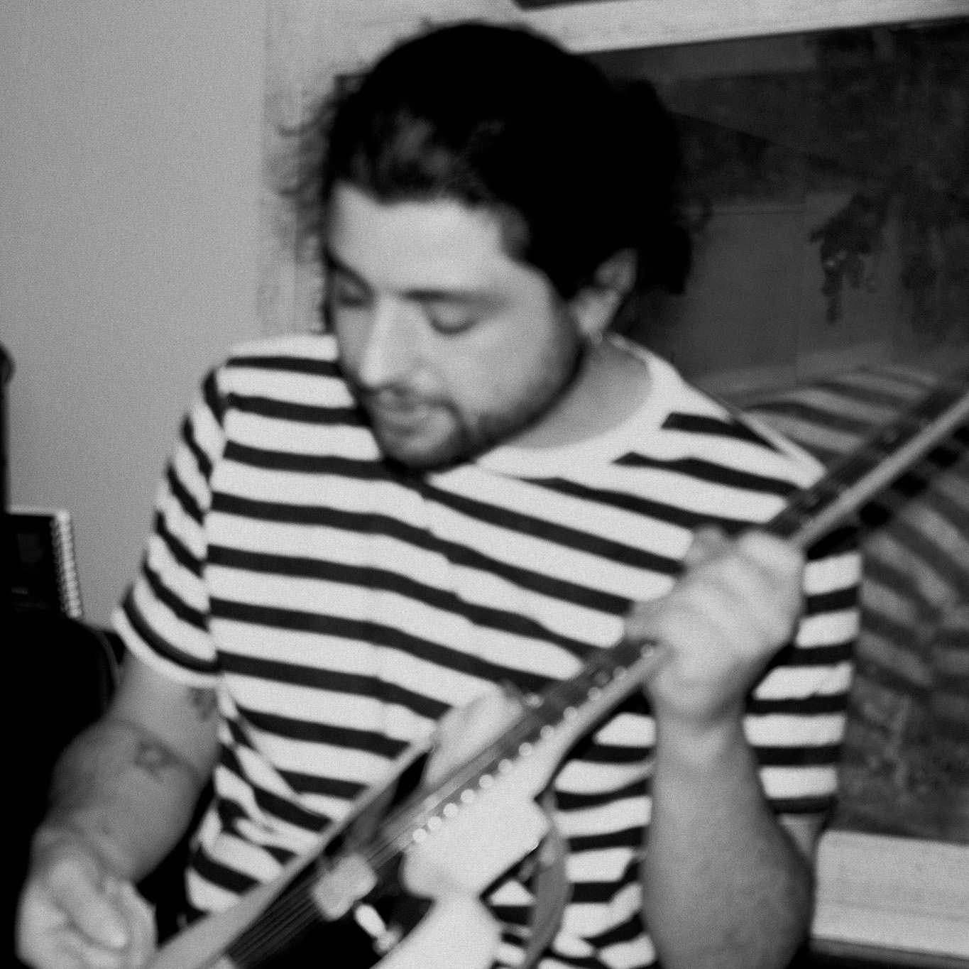 Yorrik playing guitar